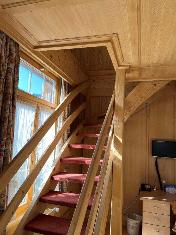 Hotel Saanerhof Gstaad Dış mekan fotoğraf